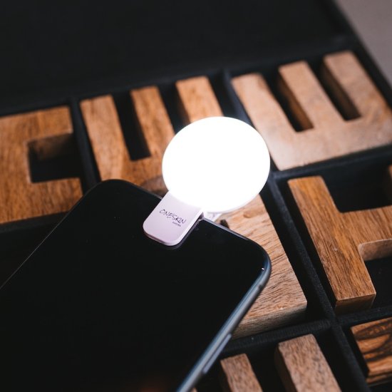 LED Selfie-lampa - Klicka på bilden för att stänga